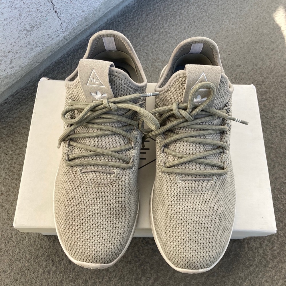 Adidas PW Tennis HU in junior size 5 (unisex)